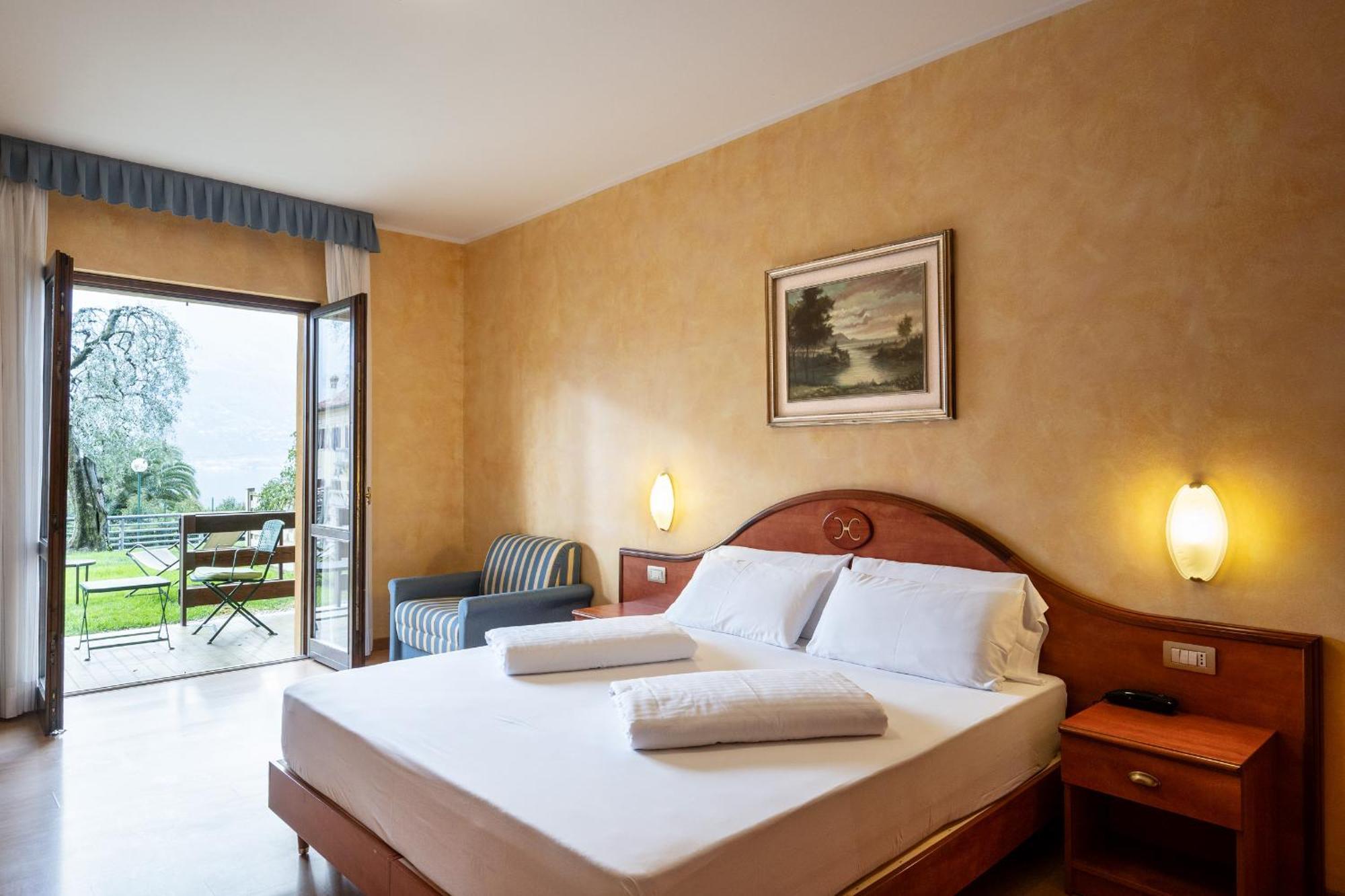 Hotel Caravel Limone sul Garda Zewnętrze zdjęcie